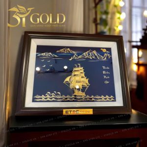 Tranh thuận buồm xuôi gió nền xanh dát vàng (27x34cm) - Ảnh 3