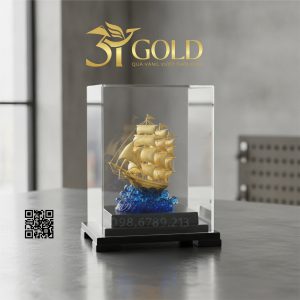 Biểu trưng tượng thuyền buồm dát vàng (14x11x21cm)