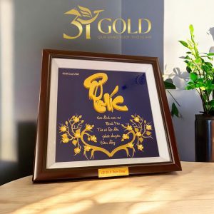 Tranh chữ Phúc hoa mai dát vàng 24k (30x30cm) - Ảnh 2